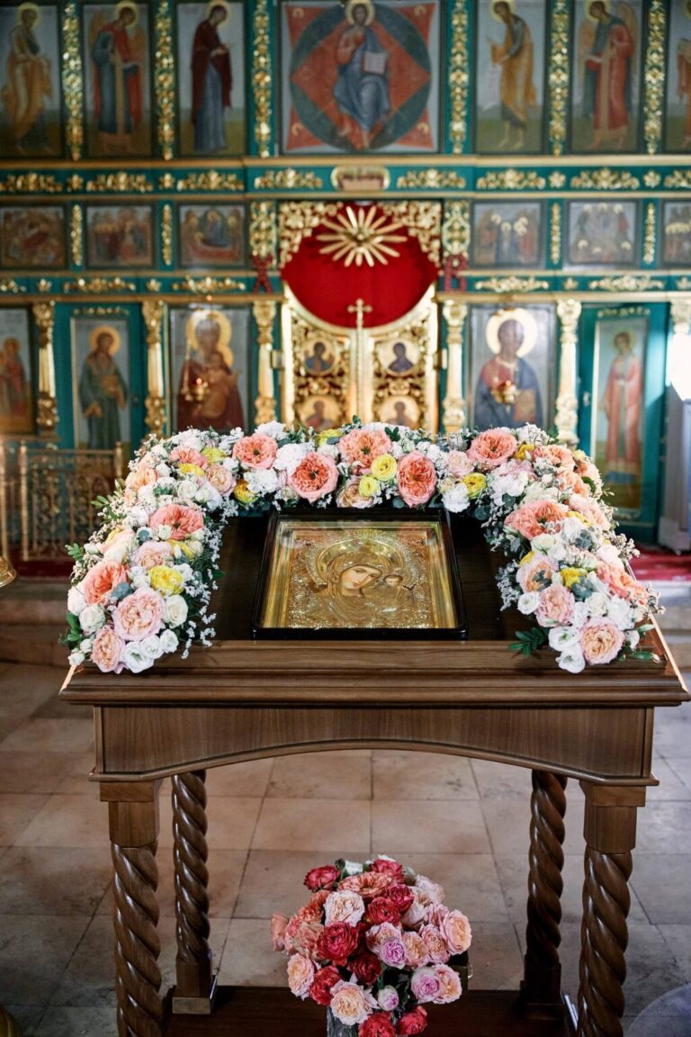 День памяти Казанской иконы Божией Матери на Сходне