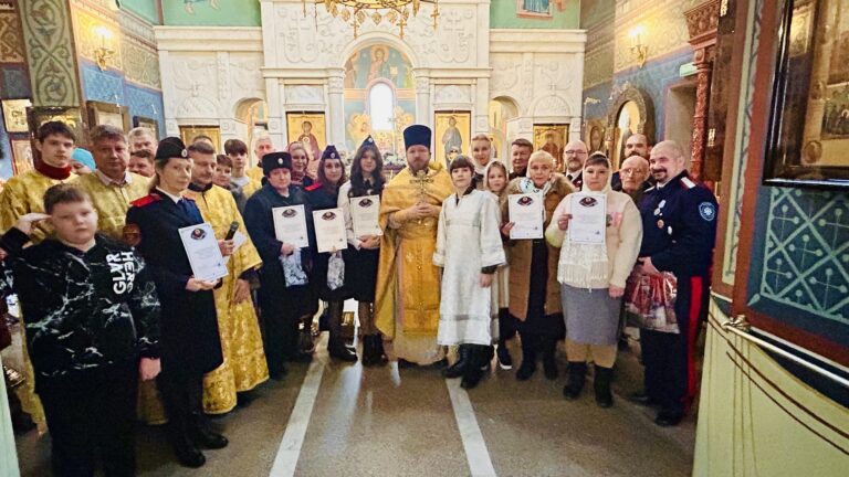 В Покровском казачьем храме д. Мышецкое отметили День матери-казачки