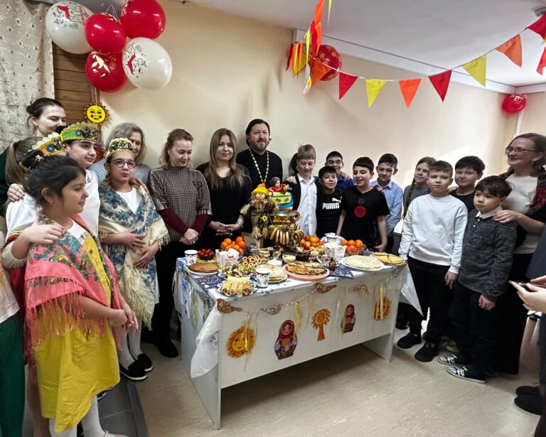 В центре «Покров» и Луневской СОШ с размахом прошли традиционные Масленичные гулянья — праздник, объединивший всех