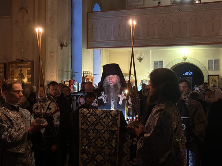 Великий покаянный канон в четверг первой седмицы Великого поста в Богоявленском храме Химок
