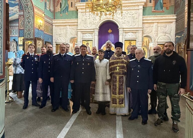 В Покровском храме д. Мышецкое казаки встретили Торжество Православия